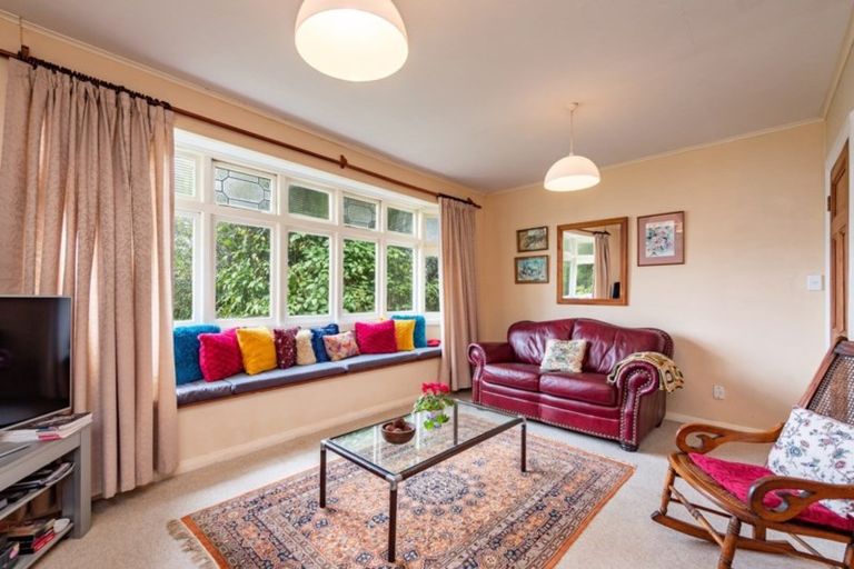 Photo of property in 27 Baroda Street, Khandallah, Wellington, 6035