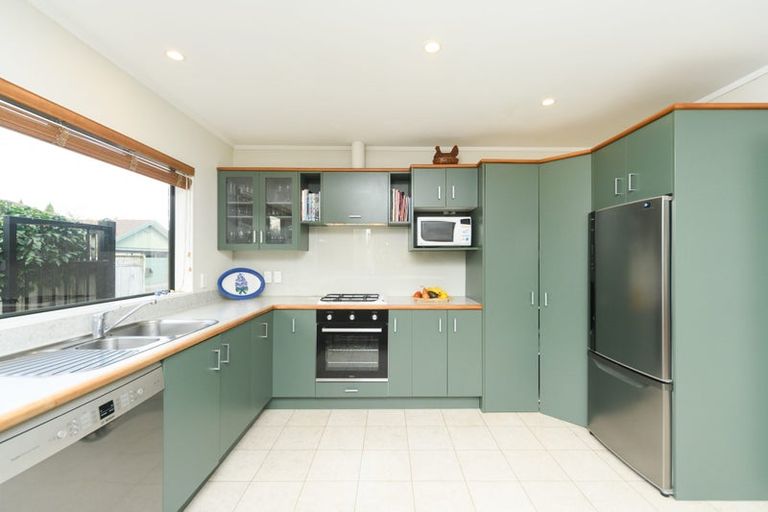 Photo of property in 4 Mckenzie Court, Terrace End, Palmerston North, 4410