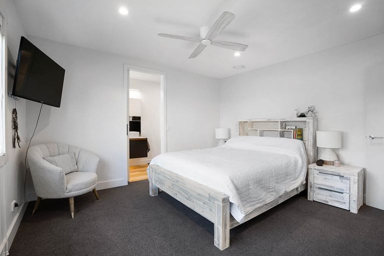 Photo of property in 12 Broadsea Avenue, Ruby Bay, Mapua, 7005