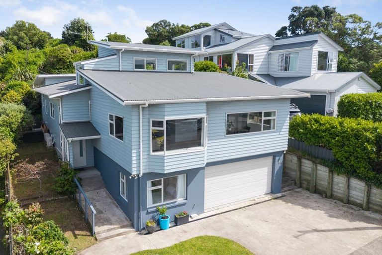 Photo of property in 18 Beach Road, Plimmerton, Porirua, 5026