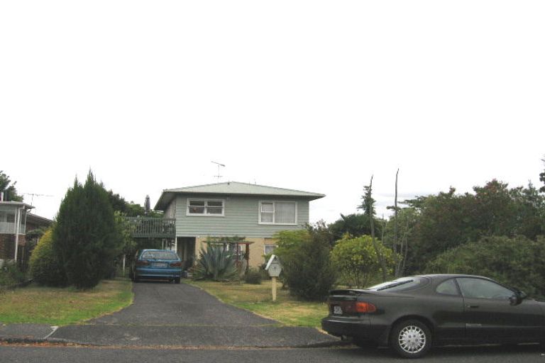 Photo of property in 10 Evelyn Place, Hillcrest, Auckland, 0627