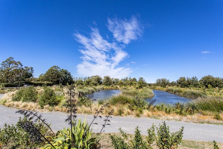 Photo of property in 31 Angus Place, Rangiora, 7400
