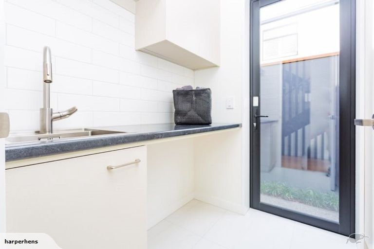 Photo of property in 80c Clyde Road, Ilam, Christchurch, 8041