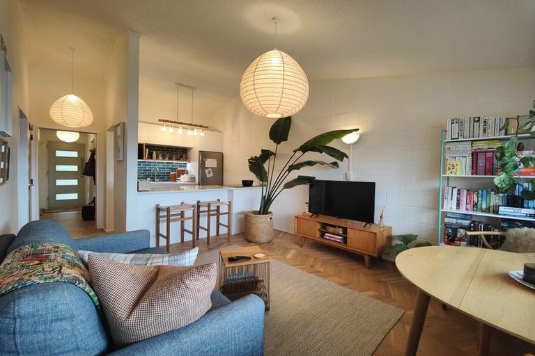 Photo of property in 8/219 Grant Road, Thorndon, Wellington, 6011