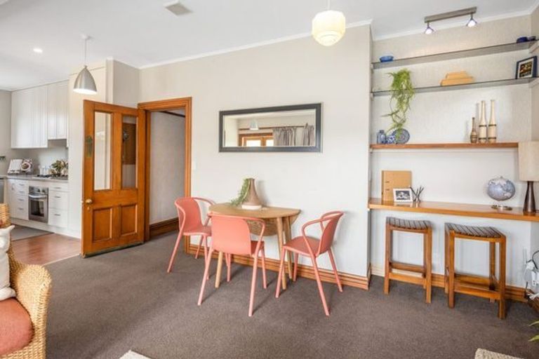 Photo of property in 72 Overtoun Terrace, Hataitai, Wellington, 6021