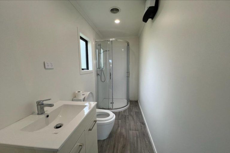 Photo of property in 33 Rangiora Street, Castlecliff, Whanganui, 4501