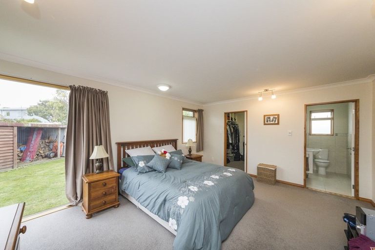 Photo of property in 23 Buick Crescent, Awapuni, Palmerston North, 4412