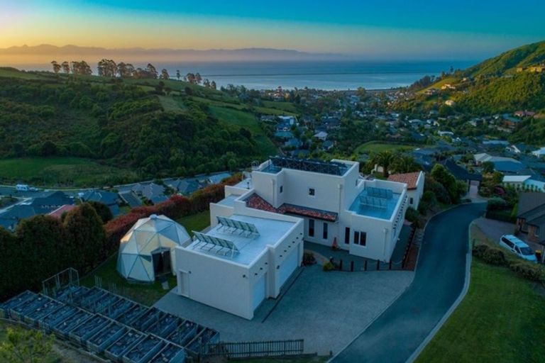 Photo of property in 22 Springlea Heights, Atawhai, Nelson, 7010