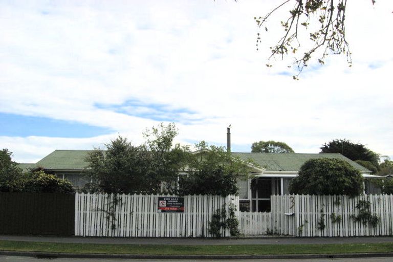 Photo of property in 3 Hadlow Place, Burnside, Christchurch, 8041