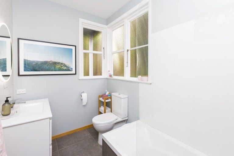 Photo of property in 73 Wyndham Road, Pinehaven, Upper Hutt, 5019