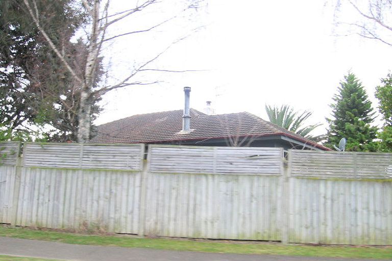 Photo of property in 13 Anderson Road, Taradale, Napier, 4112