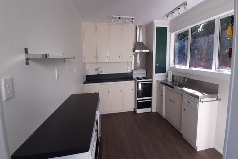 Photo of property in 39 Pembroke Road, Northland, Wellington, 6012