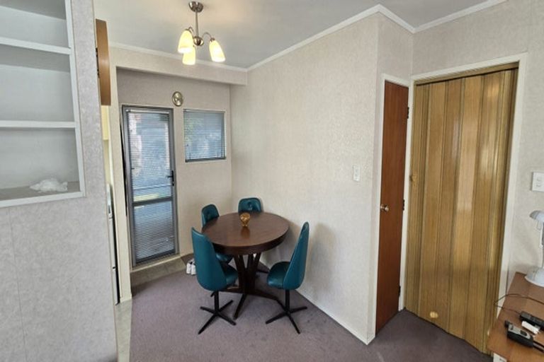 Photo of property in 10a Kayeleen Place, Cockle Bay, Auckland, 2014