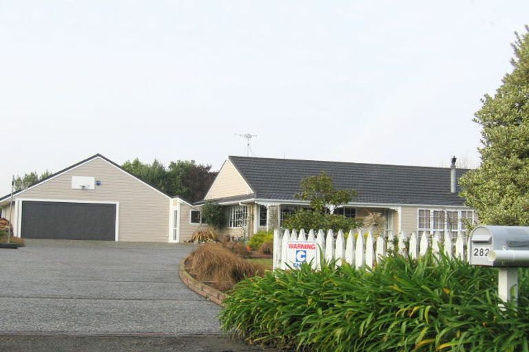 Photo of property in 282-286 Polson Hill Drive, Aokautere, Palmerston North, 4471