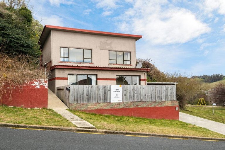 Photo of property in 13 Matthew Street, Abbotsford, Dunedin, 9018
