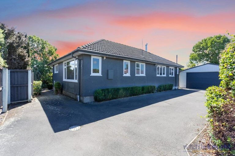 Photo of property in 32 Vagues Road, Northcote, Christchurch, 8052