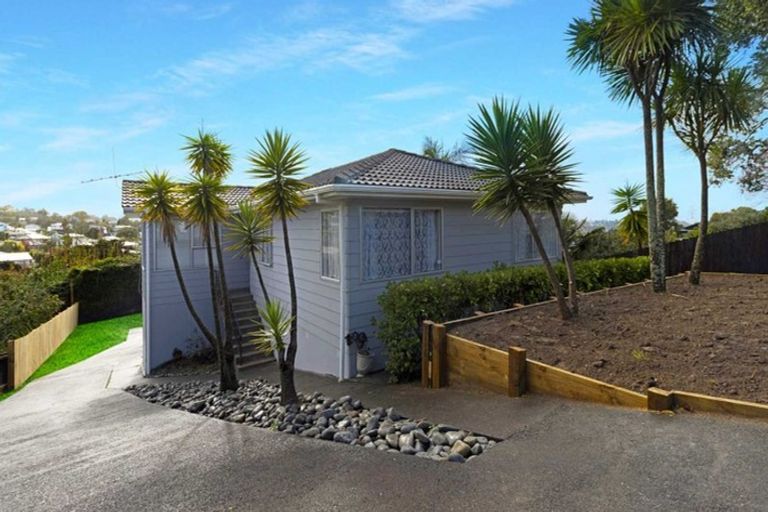 Photo of property in 62 Gallony Avenue, Massey, Auckland, 0614