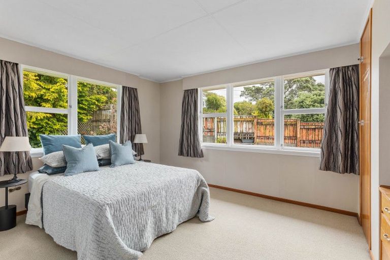 Photo of property in 62 Huatoki Street, Vogeltown, New Plymouth, 4310