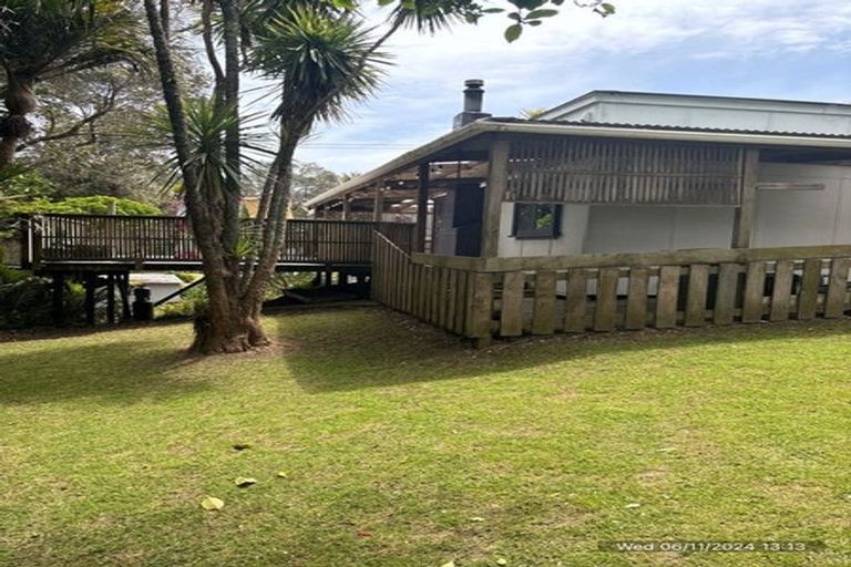 Photo of property in 88 Motutara Road, Muriwai, Waimauku, 0881