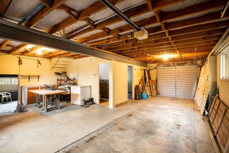 Photo of property in 42 Park Lane, Waitara, 4320