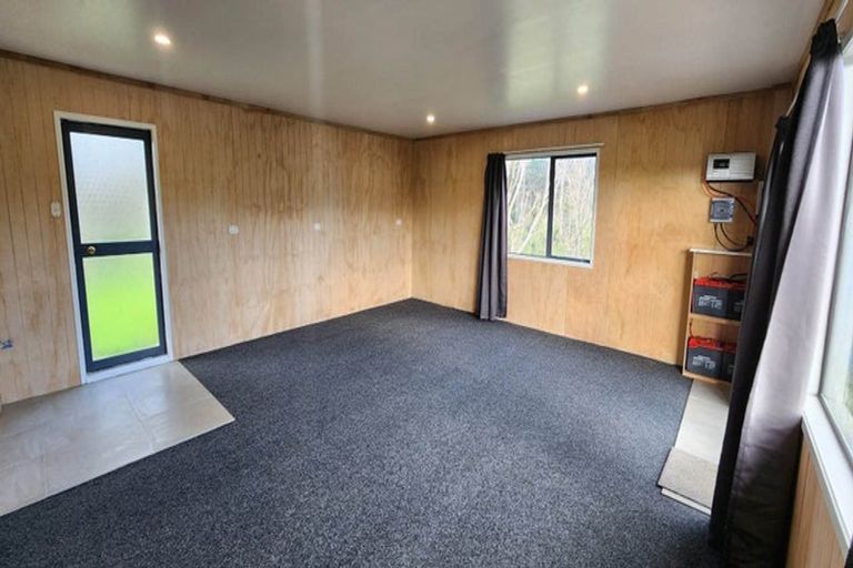 Photo of property in 39a Awhiorangi Promenade, Swanson, Auckland, 0816