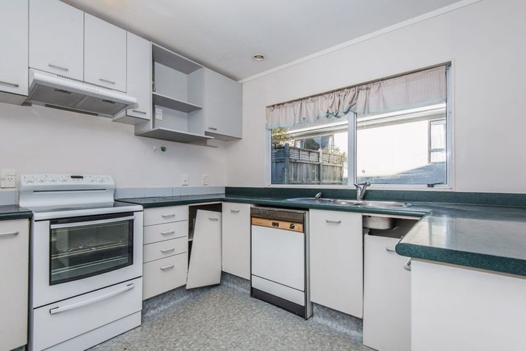 Photo of property in 28 Erris Street, Johnsonville, Wellington, 6037