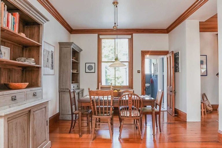 Photo of property in 5 Corry Avenue, Bluff Hill, Napier, 4110