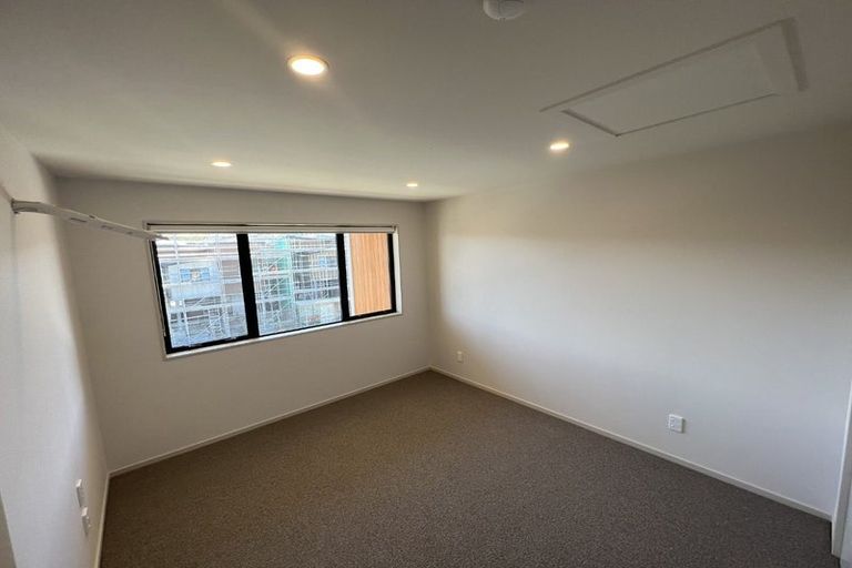 Photo of property in 121 Te Oneroa Way, Long Bay, Auckland, 0630