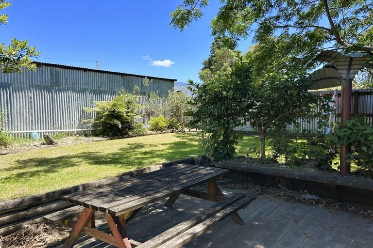 Photo of property in 17 Motupipi Street, Takaka, 7110
