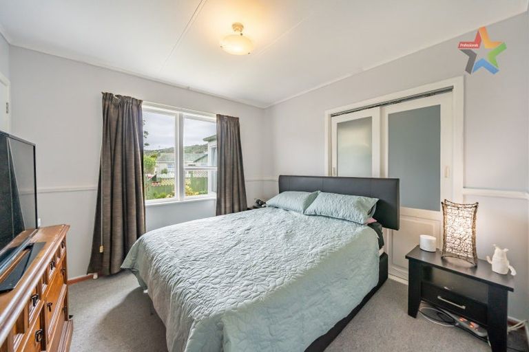 Photo of property in 1 Mohaka Street, Wainuiomata, Lower Hutt, 5014