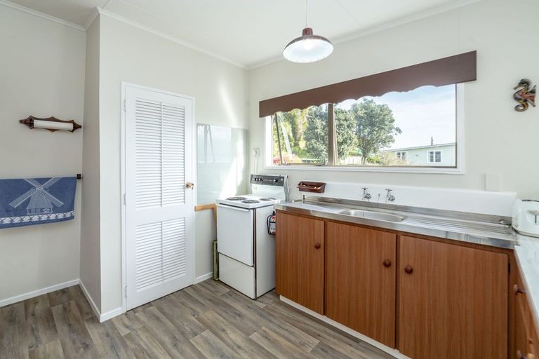 Photo of property in 72 Lake Ferry Road, Lake Ferry, Featherston, 5772