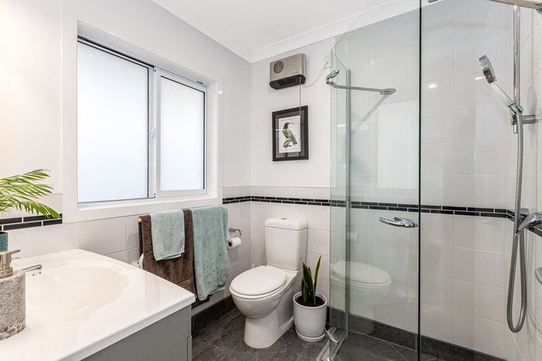 Photo of property in 80 Te Puia Drive, Aotea, Porirua, 5024