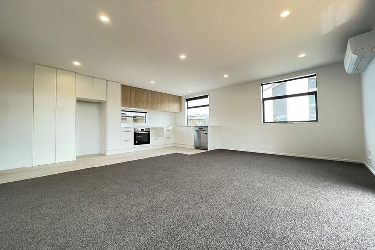 Photo of property in 3/33 Wyon Street, Linwood, Christchurch, 8062