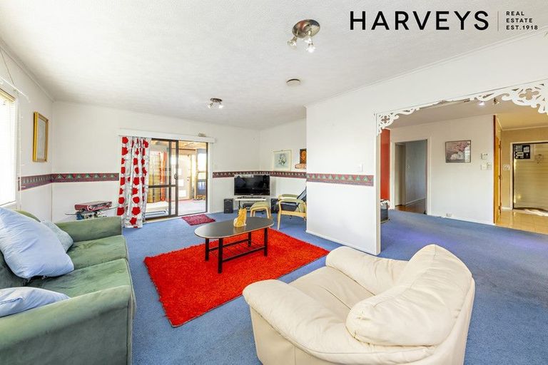 Photo of property in 44 Sturdee Road, Manurewa, Auckland, 2102