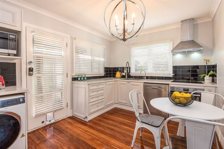 Photo of property in 50 Croziers Road, St Albans, Christchurch, 8052