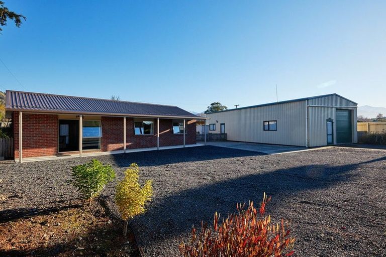 Photo of property in 12 Puketa Road, Peketa, Kaikoura, 7374