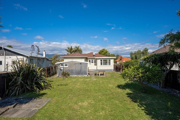 Photo of property in 43 Aotaki Street, Otaki, 5512