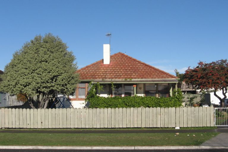 Photo of property in 70a Barton Avenue, Marewa, Napier, 4110