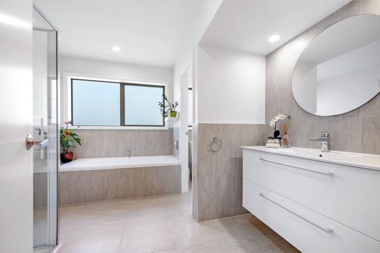 Photo of property in 261b Waterloo Road, Waterloo, Lower Hutt, 5011