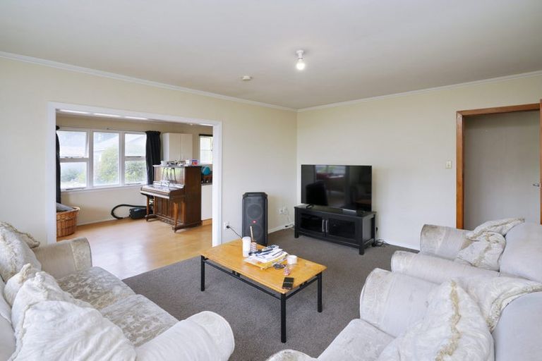 Photo of property in 44 Vancouver Crescent, Wainoni, Christchurch, 8061