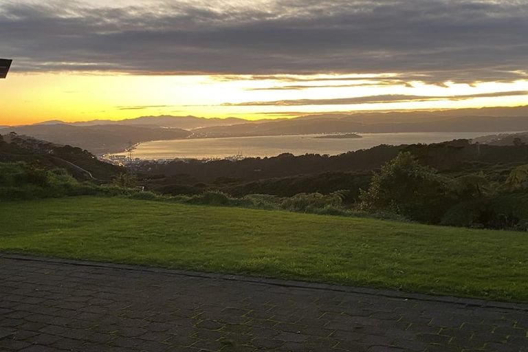 Photo of property in 82 Southernthread Road, Brooklyn, Wellington, 6021