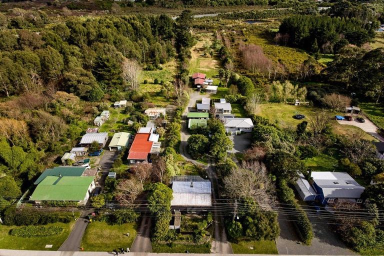 Photo of property in 192 Main Road South, Raumati South, Paraparaumu, 5032