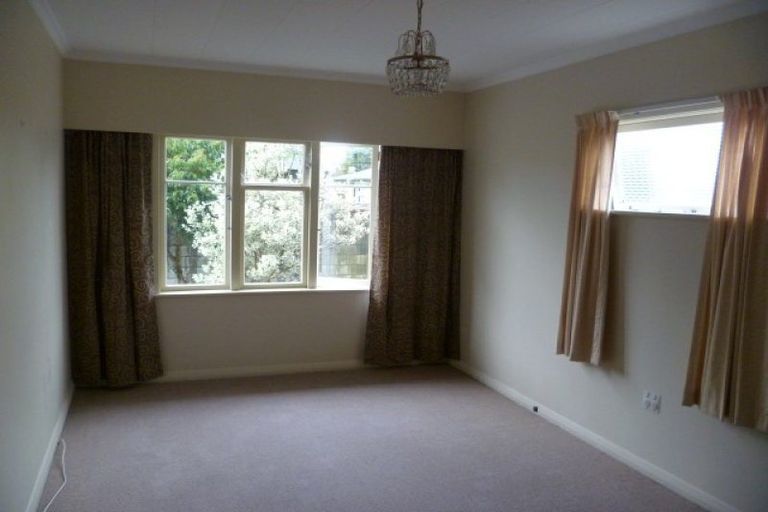 Photo of property in 27 Ake Ake Avenue, Hokowhitu, Palmerston North, 4410