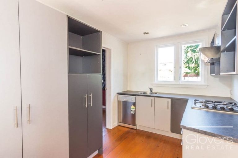 Photo of property in 3/17 Astley Avenue, New Lynn, Auckland, 0600