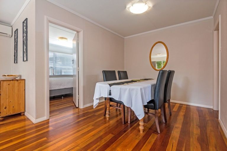 Photo of property in 27a Churchill Avenue, Hokowhitu, Palmerston North, 4410