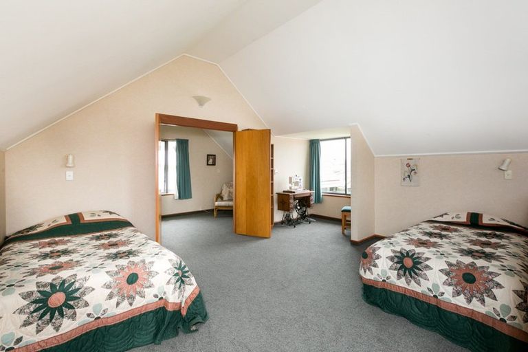 Photo of property in 4a Neeve Place, Taradale, Napier, 4112