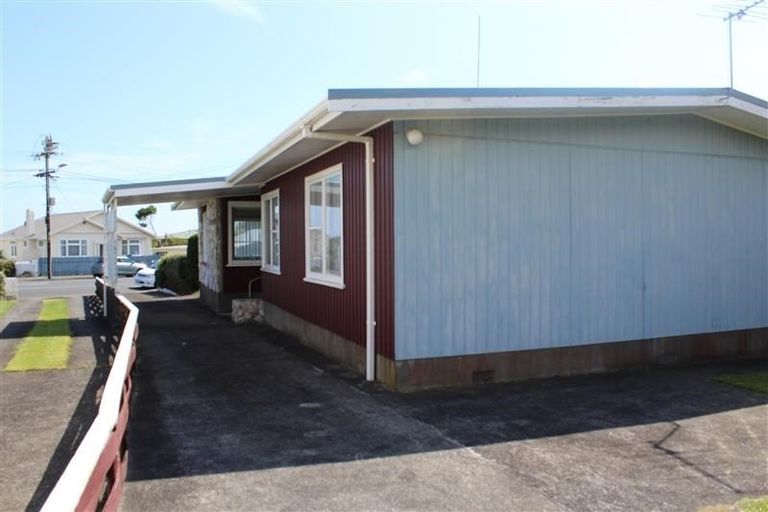 Photo of property in 173 Tukapa Street, Westown, New Plymouth, 4310