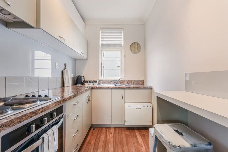 Photo of property in 11-19 Wellington Street, Picton, 7220