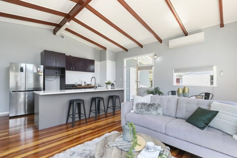 Photo of property in 27 Hamstead Street, Wainuiomata, Lower Hutt, 5014