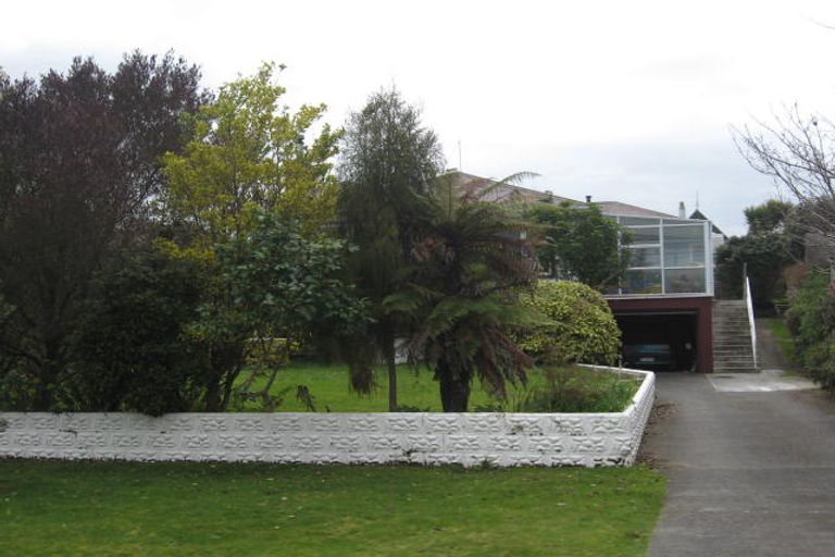 Photo of property in 28 Stanley Street, Levin, 5510